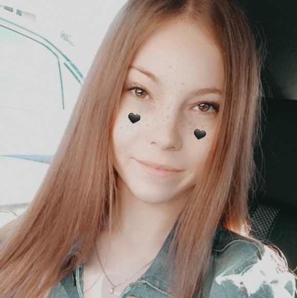 Meet your Posher, Mackenzie - Picture 1 of 1